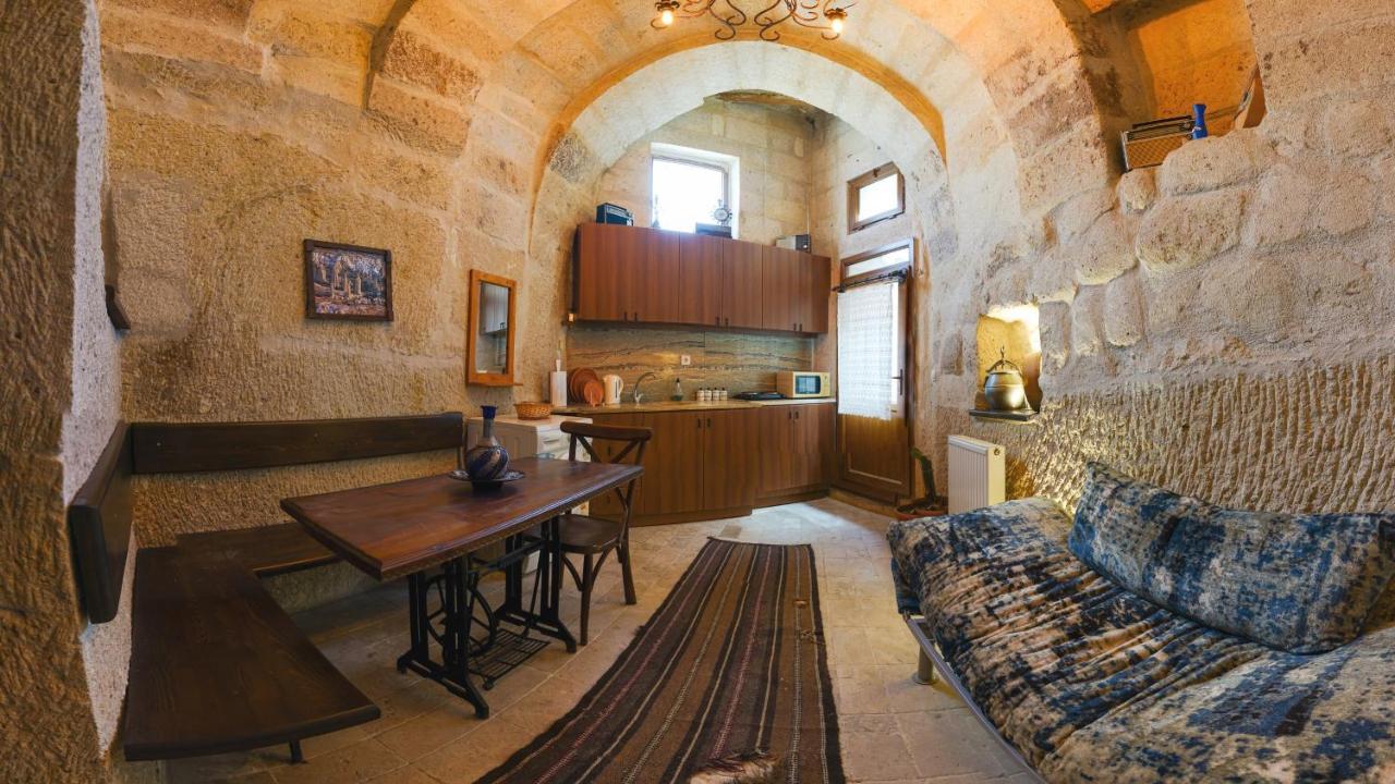 Adelya Cave Hotel Apartments Goreme Exterior photo